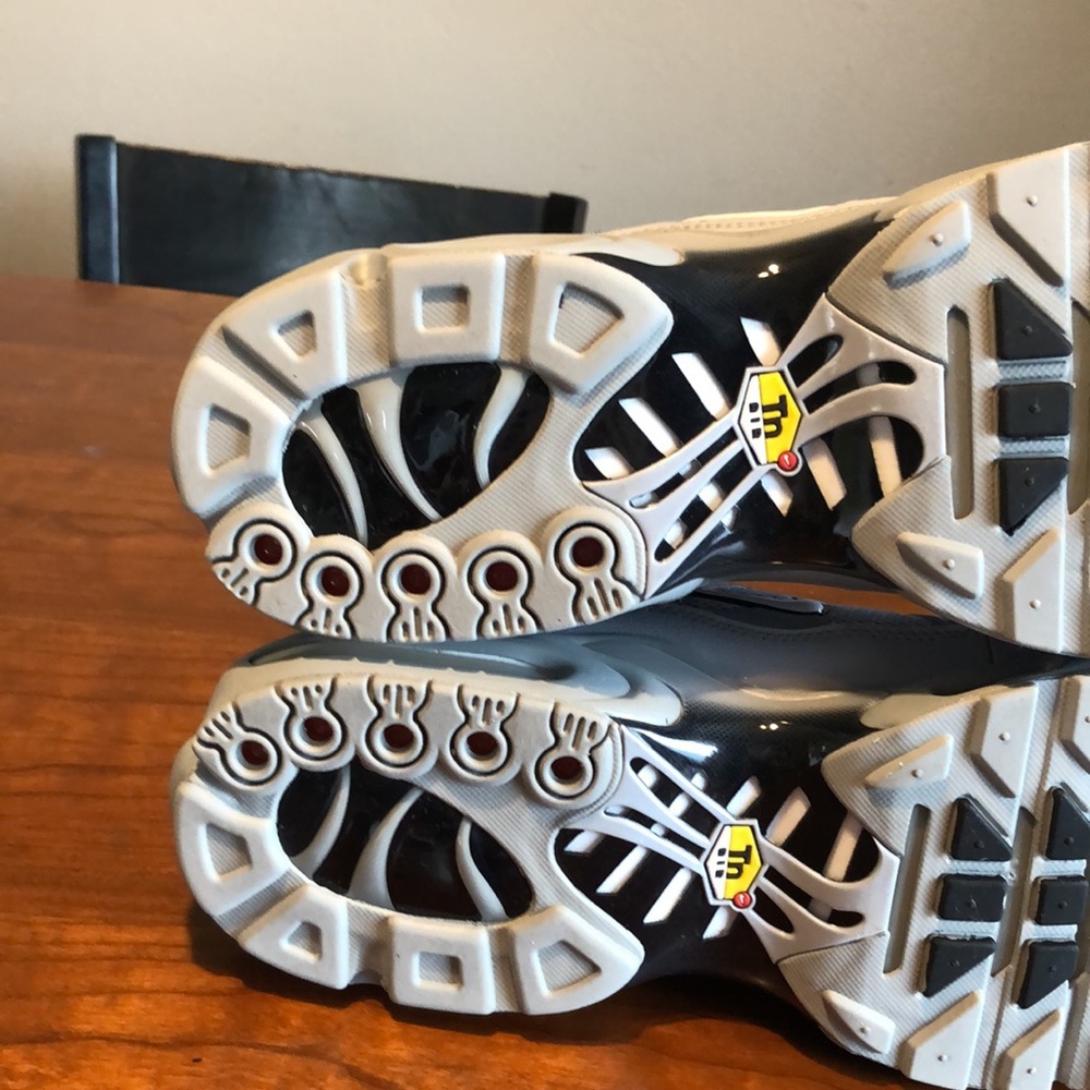 Nike air max plus used 852630-021 - Picture 6 of 8